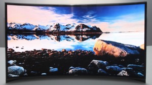 Curved OLED-TV